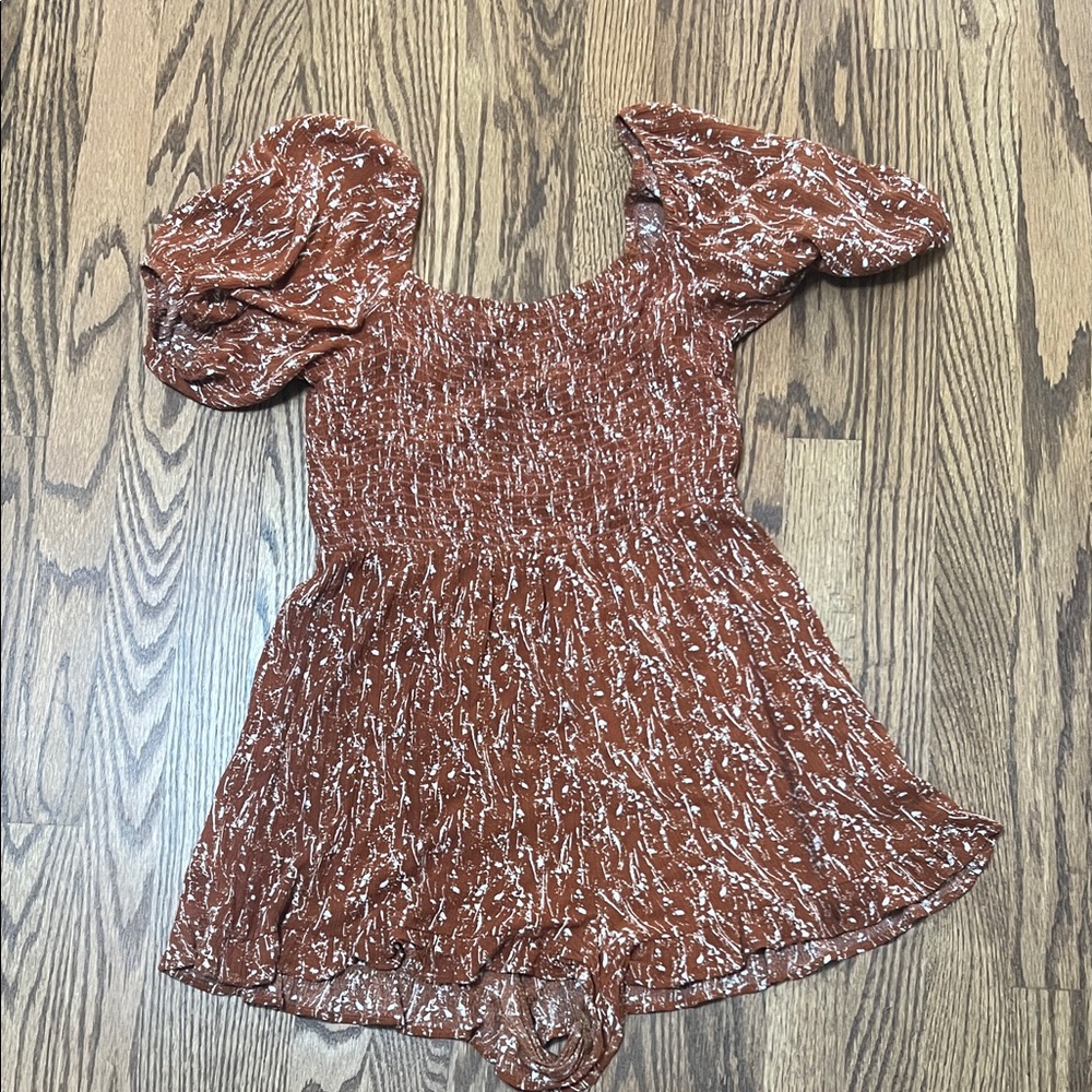 Elegant Rust Puff Sleeve Romper